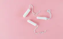 Roze achtergrond tampons