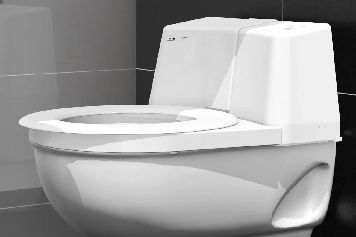Nahaufnahme einer weißen Toilette mit Reinigungssystem CWS CleanSeat 