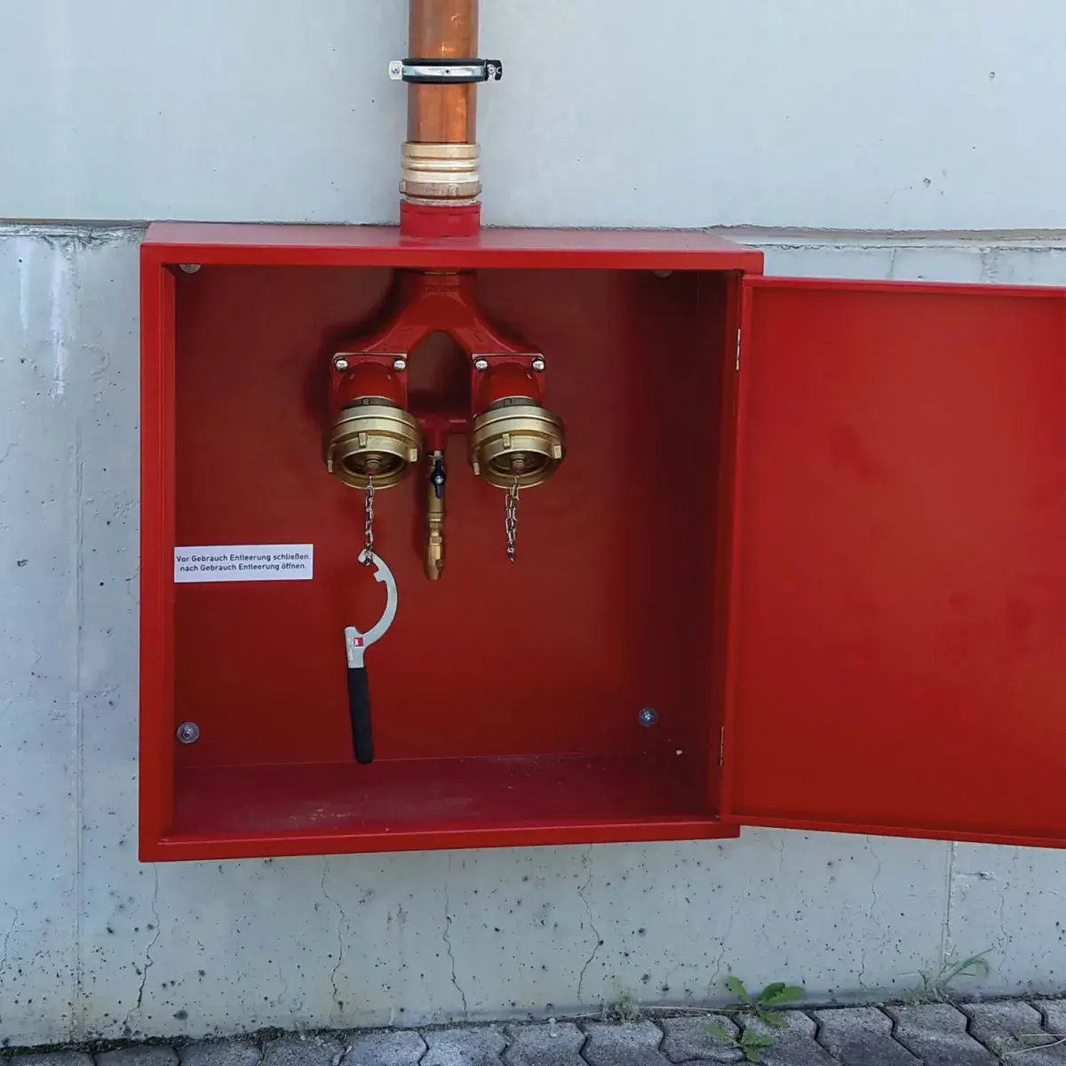 Löschwassereinspeisung Fassade-Löschwassereinspeisestelle-CWS Fire Safety