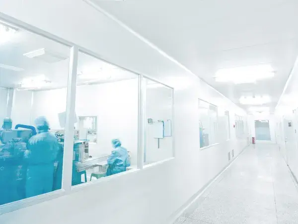 cleanroom-hall-holistic-care-cleanrooms-cws-d