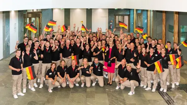 Team Germany beim Empfang durch Bundesministerin Anja Karliczek im Bundesbildungsministerium in Berlin im Rahmen des zweiten Vorbereitungstreffen in Berlin für die WorldSkills 2019 in Kazan.